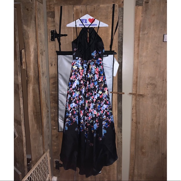 Prom Dress - Picture 2 of 4